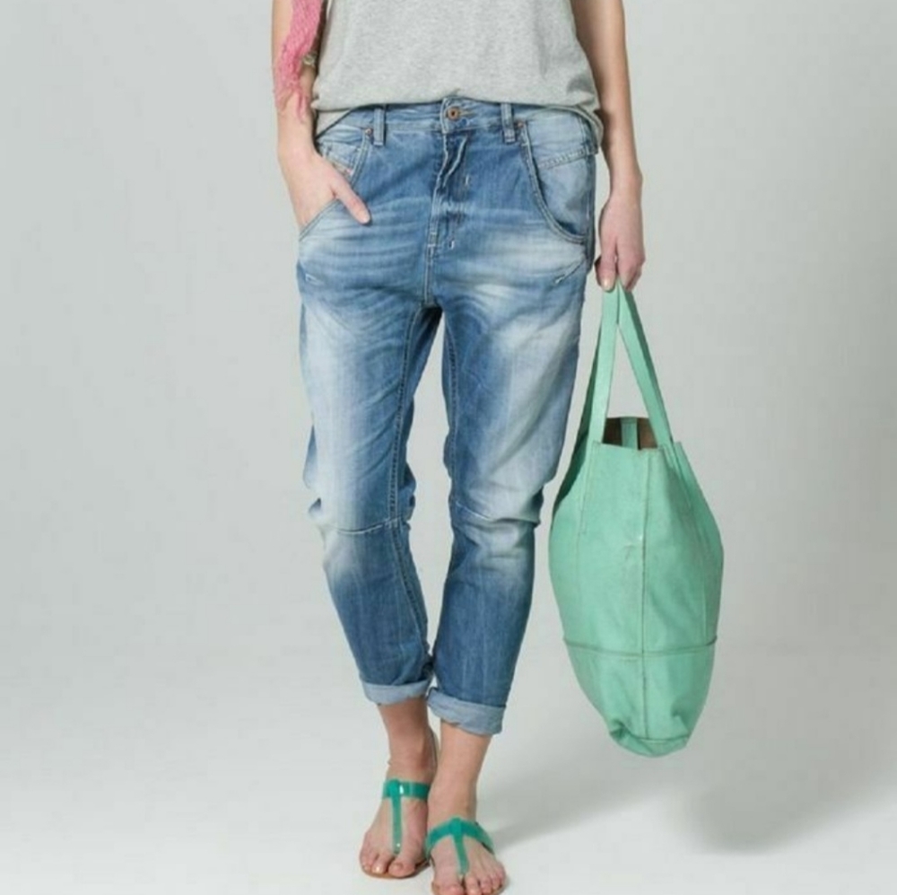 DIESEL FAYZA Rare Find! Women jeans size 30